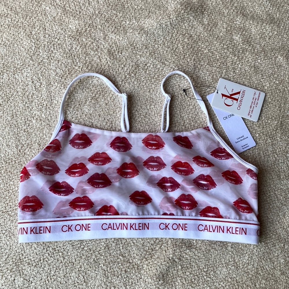 Calvin Klein unlined Bralette medium red kisses
